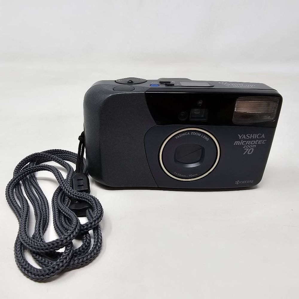 YASHICA KYOCERA MICROTEC ZOOM70 POINT AND SHOOT COMPACT 35MM CAMERA NEW BATTERY - Picture 1 of 9